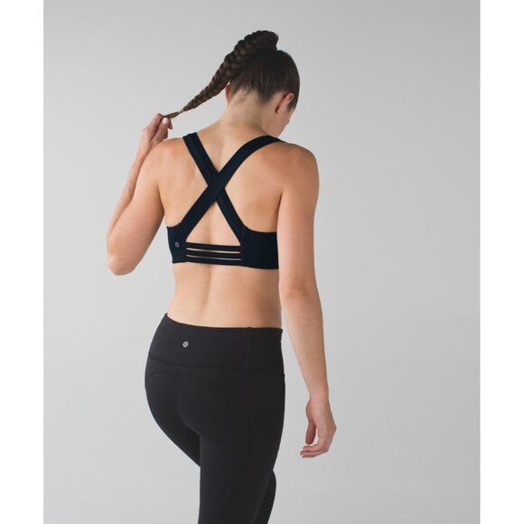 Lululemon On Your Way Sports Bra Desert Snakeskin pattern Deep Coal Black - Picture 2 of 9